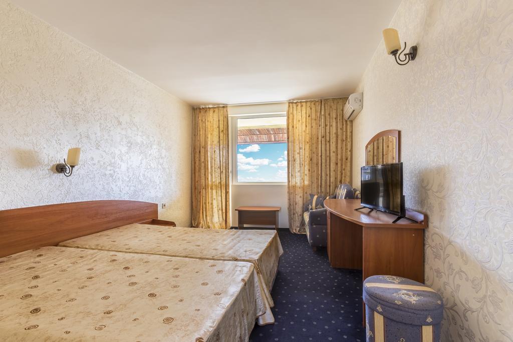 Hotel Черноморець Екстер'єр фото