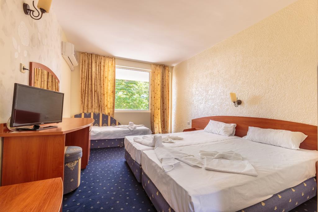 Hotel Черноморець Екстер'єр фото